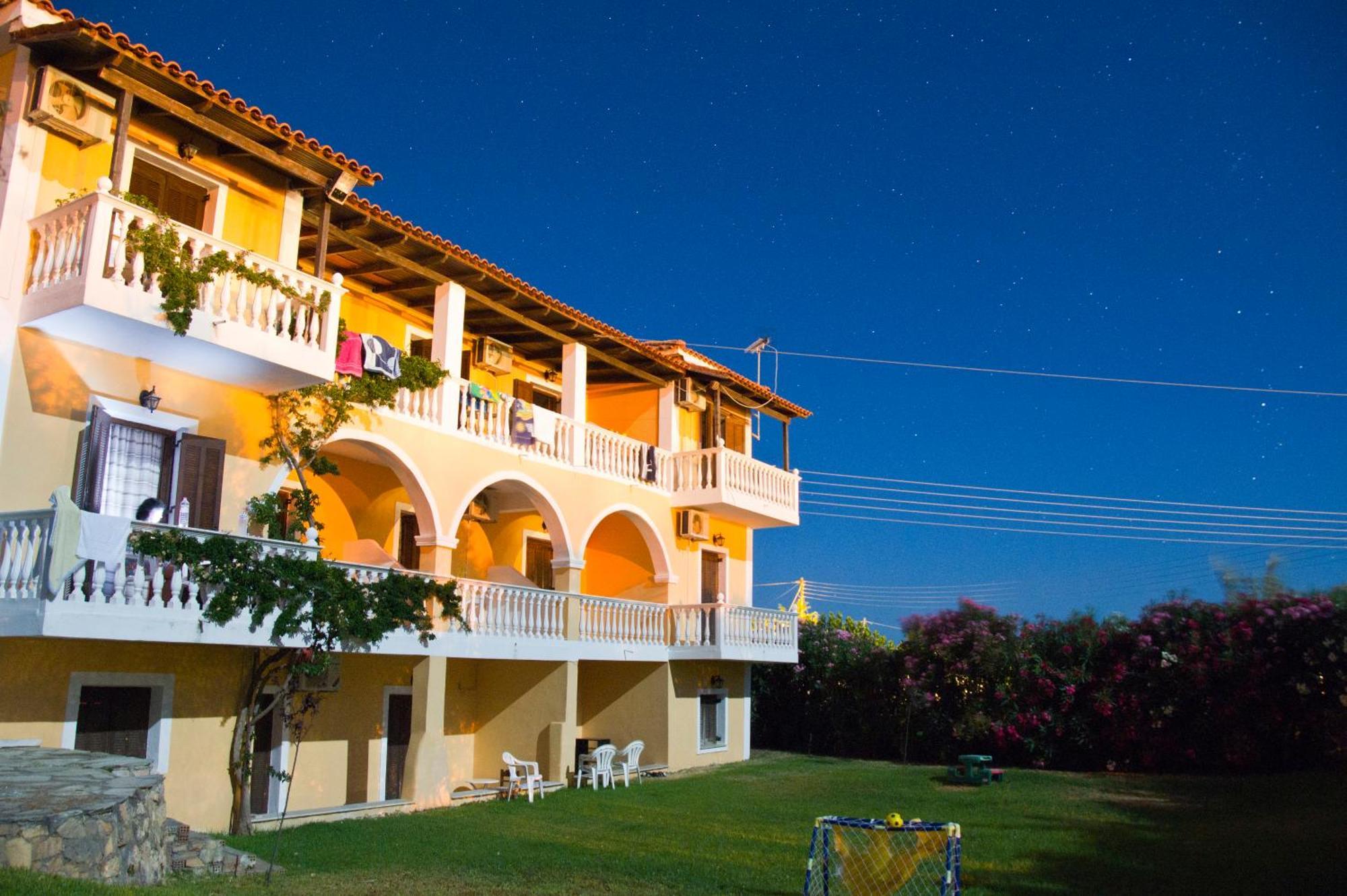 Petra Aparthotel 2*